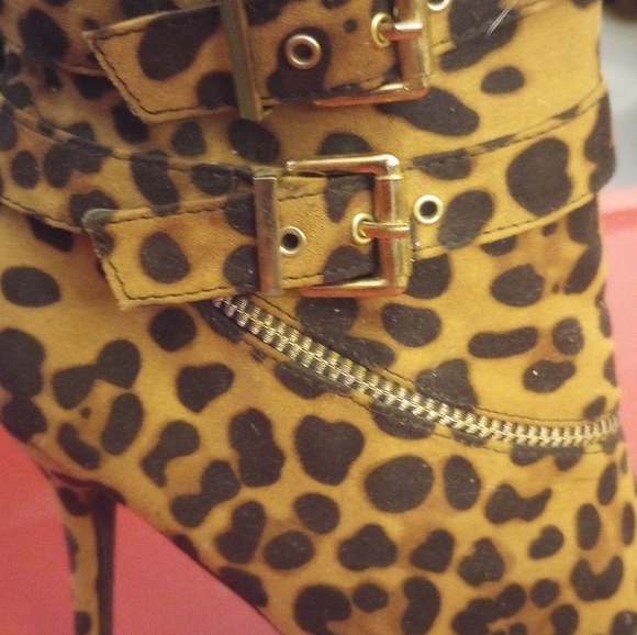 Leopard Print Ankle Boots Stelletto Heals - Picture 7 of 12